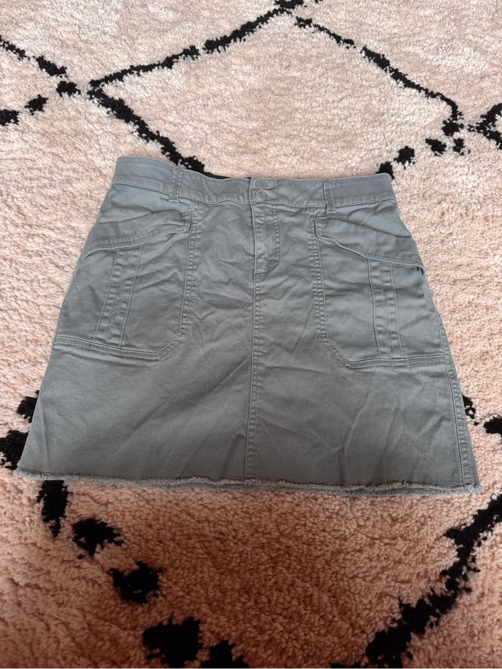 Democracy Women’s Olive Green Utility Mini Skirt